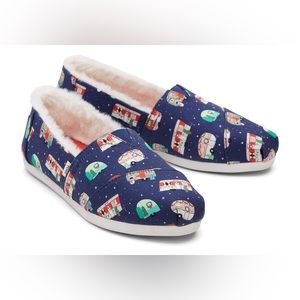 New in box TOMS shoes Alpargata Paper Source Navy Campers with faux fur